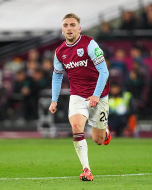 West Ham United 'dan Jarrod Bowen Premier League maçı sırasında 9 Aralık 2024' te Londra Stadyumu 'nda Wolverhampton Wanderers' a karşı.