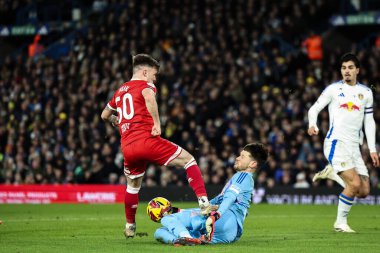 Leeds United takımından Illan Meslier, 10 Aralık 2024 'te Leeds Road, Leeds, İngiltere' de oynanan Sky Bet Şampiyonası karşılaşmasında Middlesbrough 'lu Ben Doak' ı yendi.