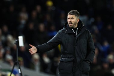 Michael Carrick Middlesbrough teknik direktörü 10 Aralık 2024 'te Leeds United ile Middlesbrough arasındaki Sky Bet Şampiyonası maçında tepki gösterdi.