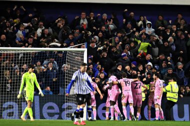 Blackburn, Blackburn Rovers 'dan Makhtar Gueye' nin 10 Aralık 2024 'te Hillsborough, Sheffield, İngiltere' de Çarşamba günü oynanan Blackburn Rovers maçında attığı golü kutluyor.