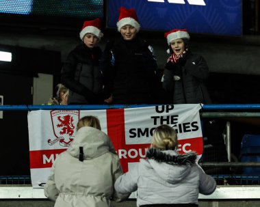 Middlesbrough taraftarları 10 Aralık 2024 'te Leeds United ve Middlesbrough arasında oynanan Sky Bet Şampiyonası karşılaşmasında Leeds Road, Leeds, İngiltere