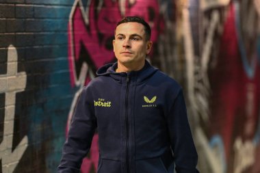 Burnley 'den Josh Cullen, 10 Aralık 2024' te Burnley - Derby County Turf Moor, Burnley, İngiltere 'deki Sky Bet Şampiyonası karşılaşması öncesinde geldi.