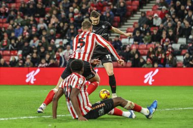 Bristol City 'den Luke McNally, 10 Aralık 2024' te İngiltere 'nin başkenti Sunderland' da oynanan Sunderland-Bristol City maçında 1-0 berabere kaldı.