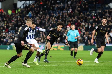 West Bromwich Albion takımından Karlan Grant, 11 Aralık 2024 'te İngiltere' nin Hawthorns kentinde oynanan West Bromwich Albion-Coventry City maçında 2-0 berabere kalma golünü attı.