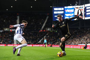 Coventry City 'den Jack Rudoni, 11 Aralık 2024' te İngiltere 'nin başkenti West Bromwich Coventry City' de oynanan West Bromwich Albion vs Coventry City maçında topla ilerliyor.