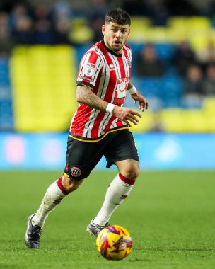 Sheffield United takımından Gustavo Hamer, 11 Aralık 2024 'te Sheffield United' a karşı oynanan Sky Bet Şampiyonası maçında topla koşuyor.