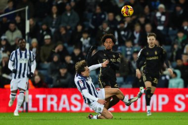 West Bromwich Albion 'dan Callum Styles Coventry City' den Milan van Ewijk, West Bromwich Albion-Coventry City maçında faul yaptı.