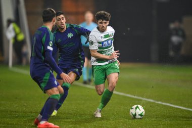 The New Saints F.C. 'den Ben Clark. UEFA Konferans Ligi - Lig Sahnesi The New Saints vs Panathinaikos Croud Meadow, Shrewsbury, İngiltere, 12 Aralık 2024