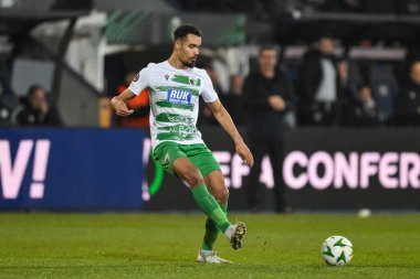 The New Saints F.C. 'den Josh Pask. UEFA Konferans Ligi - Lig Sahnesi, Croud Meadow, Shrewsbury 'de Yeni Azizler Panathinaikos' a Karşı, 12 Aralık 2024