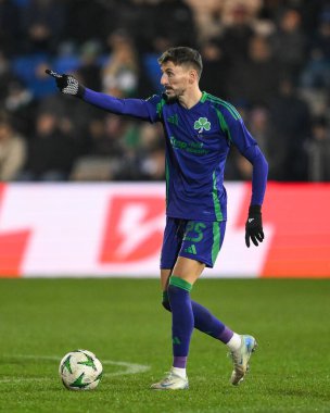 Panathinaikos 'lu Filip Mladenovi takımına UEFA Konferans Ligi - Lig Stage The New Saints vPanathinaikos - Croud Meadow, Shrewsbury, Birleşik Krallık, 12 Aralık 2024