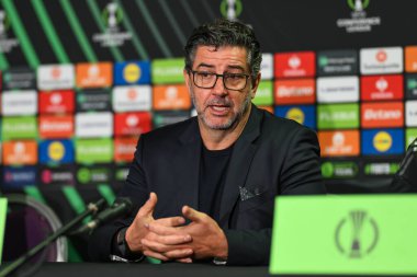 Rui Vitria Panathinaikos baş antrenörü UEFA Konferans Ligi - Lig Sahnesi The New Saints vPanathinaikos - Croud Meadow, Shrewsbury, Birleşik Krallık, 12 Aralık 2024