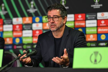 Rui Vitria Panathinaikos baş antrenörü UEFA Konferans Ligi - Lig Sahnesi The New Saints vPanathinaikos - Croud Meadow, Shrewsbury, Birleşik Krallık, 12 Aralık 2024