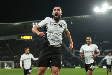 Derby County 'den Eiran Cashin, 13 Aralık 2024' te İngiltere 'nin Derby Park Stadyumu' nda oynanan Gökyüzü İddia Şampiyonası maçında 2-0 'lık galibiyet golünü kutluyor.