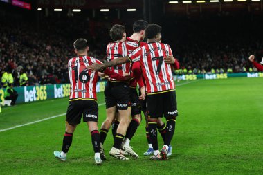 Sheffield United takımından Kieffer Moore, 14 Aralık 2024 'te Bramall Lane, Sheffield, Birleşik Krallık' ta oynanan Sheffield United - Plymouth Argyle maçında 2-0 kazanma golünü kutluyor.