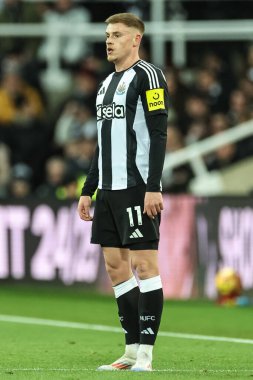 Newcastle United 'dan Harvey Barnes Premier League maçı sırasında Newcastle United, Leicester City' ye karşı St. James 's Park, Newcastle, İngiltere, 14 Aralık 2024