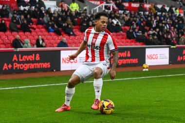 Stoke City 'den Milyon Manhoef, Stoke City ile Cardiff City arasındaki 14 Aralık 2024' te oynanan Bet365 Stadyumu 'nda oynanan Gökyüzü İddia Şampiyonası maçında topla bir çıkış yaptı.