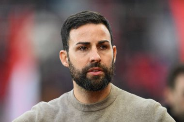 Stoke City 'nin Narkotik Müdürü Stoke City, Cardiff City' e karşı 14 Aralık 2024 'te Bet365 Stadyumu' nda oynanan Gökyüzü İddia Şampiyonası maçında Stoke Citych Menajeri.