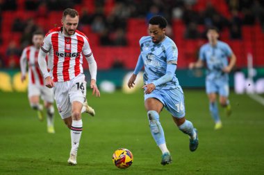 Cardiff City 'den Chris Willock, Stoke City ile Cardiff City arasındaki 14 Aralık 2024' te oynanan Bet365 Stadyumu 'nda oynanan Gökyüzü İddia Şampiyonası maçında topla bir çıkış yaptı.