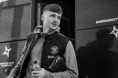 Blackpool 'dan Zac Ashworth, 14 Aralık 2024' te İngiltere 'nin Oto Kiralama Stadyumu' nda oynanan Sky Bet 1 maçı öncesinde Seçilmiş Araba Kiralama Stadyumu 'na geldi.
