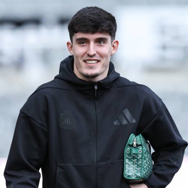 Newcastle United takımından Tino Livramento, Premier League maçı sırasında St.James 's Park, Newcastle, İngiltere' de oynanan Newcastle United maçına geldi.