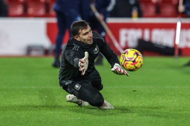 Aston Villa 'dan Emiliano Martnez Premier Lig maçı sırasında Nottingham Forest, Aston Villa' ya karşı City Ground, Nottingham, İngiltere 'de 14 Aralık 2024' te oynanan ısınma maçında