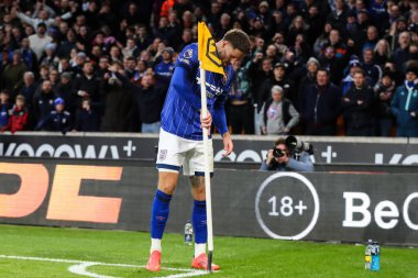 Ipswich Town 'dan Wes Burns, 14 Aralık 2024' te İngiltere 'nin Wolverhampton kentinde oynanan Premier League maçında Wolverhampton Wanderers-Ipswich Town maçında köşe bayrağını düzeltti.