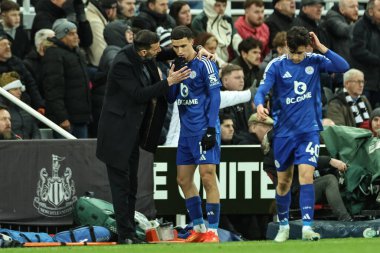 Leicester City 'nin Ruud van Nistelrooy teknik direktörü Leicester City' den Bilal El Khannouss ile Premier League maçı sırasında konuştu.