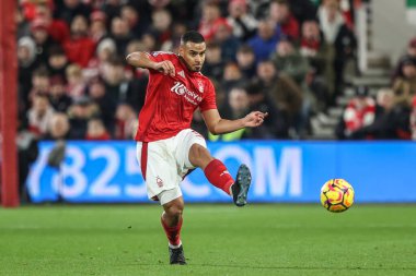 Nottingham Ormanı 'ndan Murillo Premier Lig maçında pas veriyor Nottingham Forest, Aston Villa' ya karşı City Ground, Nottingham, İngiltere 'de 14 Aralık 2024