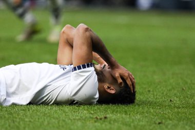 Preston North End 'den Kaine Kesler Hayden, 14 Aralık 2024' te Deepdale, Preston, İngiltere 'de oynanan Sky Bet Şampiyonası' nda Preston North End - Leeds United maçında son dakikada pes ettikten sonra yıkıldı.