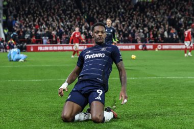 Aston Villa 'dan Jhon Durn, Premier Lig maçında Nottingham Forest, Aston Villa' ya karşı 14 Aralık 2024 'te City Ground, Nottingham, İngiltere' de 0-1 'lik galibiyet golünü kutluyor.