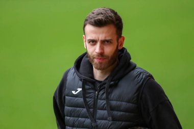 Norwich City 'den Angus Gunn, 15 Aralık 2024' te Norwich City ile Burnley arasındaki Sky Bet Şampiyonası maçından önce Carrow Road 'a vardı.