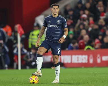 Aston Villa 'dan Diego Carlos Premier Lig maçı sırasında Nottingham Forest, Aston Villa' ya karşı City Ground, Nottingham, Birleşik Krallık 'ta 14 Aralık 2024