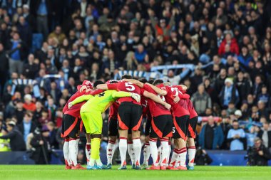 Manchester United takımı, Manchester City ile Manchester United maçının 15 Aralık 2024 'te Etihad Stadyumu' nda oynanacak Premier League karşılaşması öncesinde toplandı.