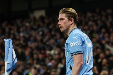 Manchester City 'den Kevin De Bruyne, Manchester United' a karşı 15 Aralık 2024 'te Etihad Stadyumu' nda oynanan Premier League maçında köşeyi dönmeye hazırlanıyor.