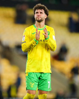 Norwich City 'den Emiliano Marcondes, 15 Aralık 2024' te Norwich City, Norwich, İngiltere 'de Burnley' e karşı oynanan Gökyüzü İddia Şampiyonası maçı sonrasında takımların yenildiğini kabul ediyor.