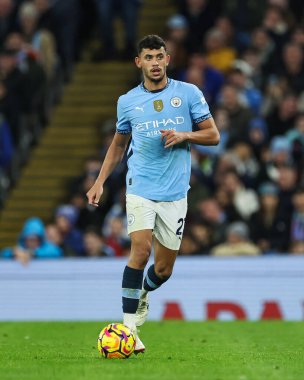 Manchester City 'den Matheus Nunes, Premier League maçında Manchester City ile Manchester United arasında 15 Aralık 2024' te Etihad Stadyumu 'nda bir ara verdi.