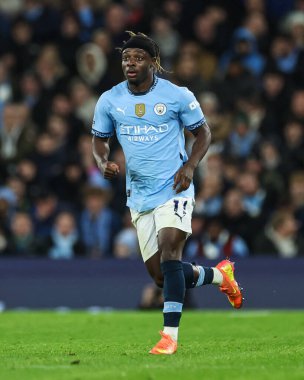 Manchester City 'nin Manchester United' a karşı oynadığı Premier League maçında Manchester City 'den Jeremy Doku, Etihad Stadyumu, Manchester, İngiltere, 15 Aralık 2024