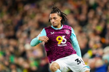 Burnley takımından Luca Koleosho, 15 Aralık 2024 'te Norwich City, Norwich Road, Norwich' te Burnley 'e karşı oynanan Gökyüzü İddia Şampiyonası maçında görev başında.