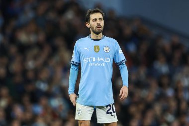 Manchester City 'nin Manchester United' a karşı oynadığı Premier League maçında Manchester City 'den Bernardo Silva, Etihad Stadyumu' nda, 15 Aralık 2024