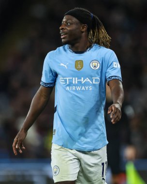 Manchester City 'nin Manchester United' a karşı oynadığı Premier League maçında Manchester City 'den Jeremy Doku, Etihad Stadyumu, Manchester, İngiltere, 15 Aralık 2024