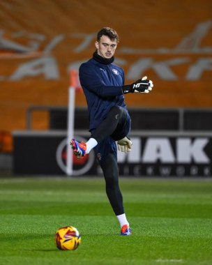 Blackpool 'dan Harry Tyrer 17 Aralık 2024' te Bloomfield Road, Blackpool 'da oynanan Blackpool-Aston Villa maçı öncesinde oynanan maç öncesi ısınma maçında