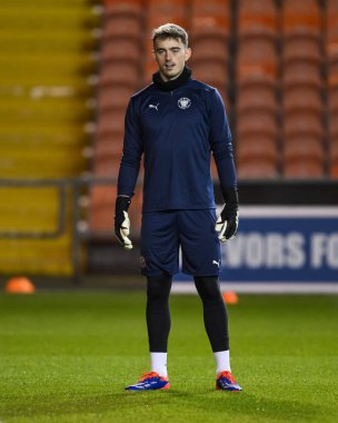 Blackpool 'dan Harry Tyrer 17 Aralık 2024' te Bloomfield Road, Blackpool 'da oynanan Blackpool-Aston Villa maçı öncesinde oynanan maç öncesi ısınma maçında