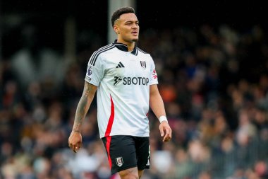 Fulham takımından Rodrigo Muniz 22 Aralık 2024 'te Craven Cottage, Londra, İngiltere' de oynanan Premier League maçında Fulham ve Southampton maçına bakıyor.