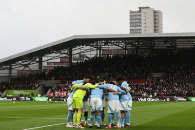 Nottingham Forest, 21 Aralık 2024 'te İngiltere, Londra' daki Gtech Community Stadyumu 'nda oynanan Premier League maçı öncesinde Brentford Nottingham Forest' a karşı bir araya toplandı.