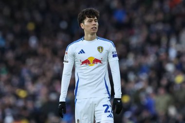 Leeds United takımından Ao Tanaka, Leeds Road, Leeds, İngiltere 'de Leeds United' a karşı oynadığı 21 Aralık 2024 'te oynanan Sky Bet Şampiyonası karşılaşmasında...
