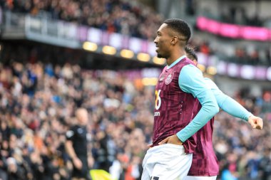 Burnley 'li Jaidon Anthony, Burnley, Burnley, İngiltere' nin Turf Moor şehrinde oynanan Gökyüzü İddia Şampiyonası maçında golünü kutluyor.