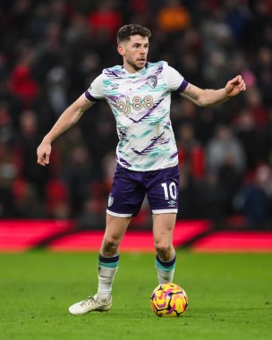 Bournemouth 'dan Ryan Christie 22 Aralık 2024' te Old Trafford, Manchester, Birleşik Krallık 'ta oynanan Premier League maçında topla bir çıkış yaptı.