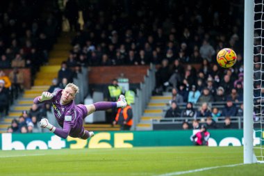 Southampton 'dan Aaron Ramsdale 22 Aralık 2024' te Craven Cottage, Londra, İngiltere 'de oynanan Premier League maçında bir kurtarış yaptı.