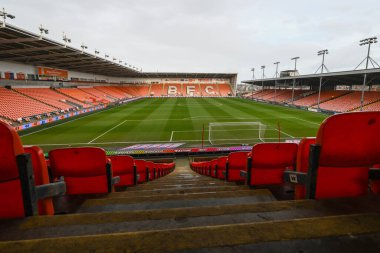 Bloomfield Road, Blackpool Home of Blackpool, 21 Aralık 2024 'te Bloomfield Road, Blackpool' da oynanan Blackpool-Stevenage maçının genel görünümü