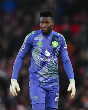 Manchester United 'ın 22 Aralık 2024 tarihinde Old Trafford, Manchester, İngiltere' de oynadığı Premier League maçında Andr Onana ile Bournemouth karşı karşıya geldi.